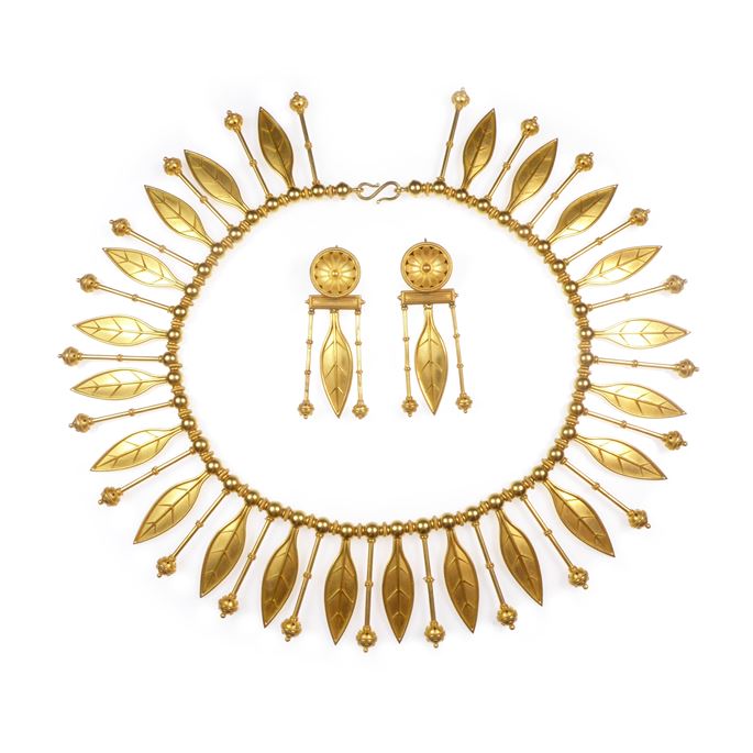 Gold Etruscan revival leaf fringe necklace and earrings en suite | MasterArt